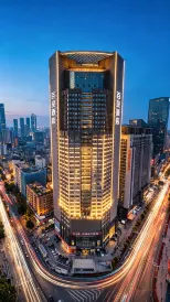 BaiLing Nicesoe Hotel (Guiyang Spray Pool Zilinan)