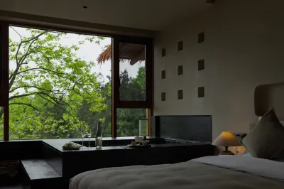 Tree Summer 13 · Summer Wood Forest Oxygen Healing Inn (Ya’an Bifen Gorge Branch) Hotels in 