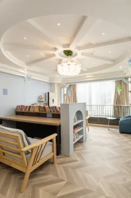 Sicilyver All-Male Premium Youth Hostel (Chunxi Road East Gate Bridge Subway Entrance)