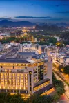 (Guilin Two Rivers and Four Lakes Elephant Trunk Hill Branch) - Pet-friendly