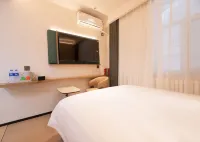 Urumqi Youjia Hotel (Hongshan Jade Antique City) - balcony