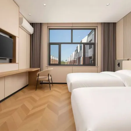 Yuehua Business Hotel, Ejina