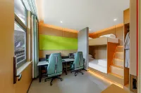 Yunjing E-Sports Hotel