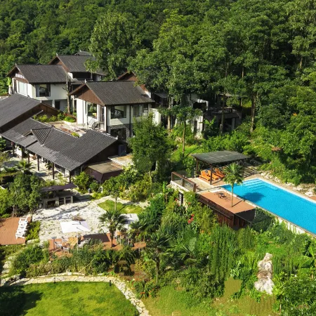 Xunmiri Qinin Villa