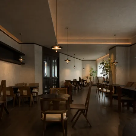 Wuhan MOG River View Hotel (Hankou Jiangtan Jianghan Road Pedestrian Street Branch)