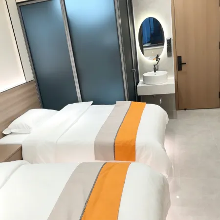 Yicheng Holiday Hotel