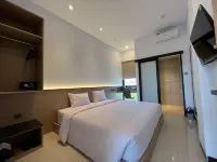 Finch Suite Hotels in Cihideung