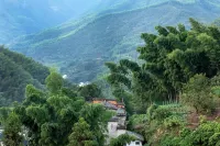 Bamboo Fragrance · Half-Abode by the Mountain Guesthouse - Pysäköinti
