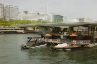 Hotel Off Paris Seine - Yüzme Havuzu