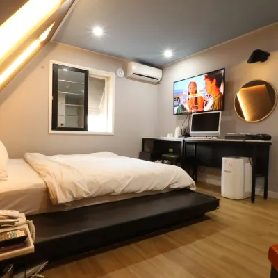 No.25 Suwon Haenggung Hotel berhampiran Stesen Suwon