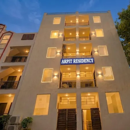 Super Townhouse 28