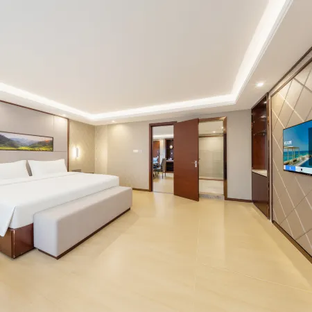 Yixuan Hotel(Shanwei Erma Road Food Street Branch)