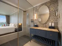 Centara Hotel & Residences Van Don - parking
