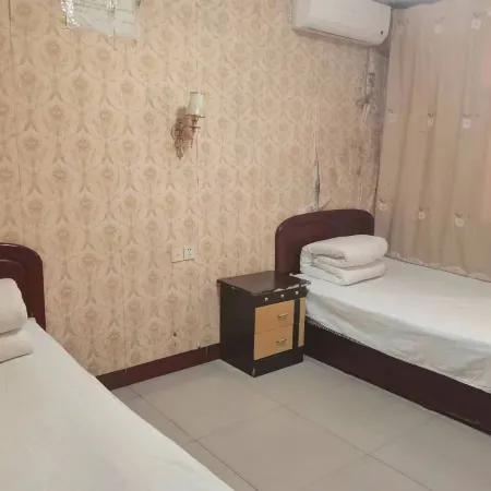 Qianshan Jinzishan Inn