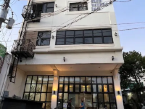 Blue Waters Inn Coron Palawan Hoteles en Corón