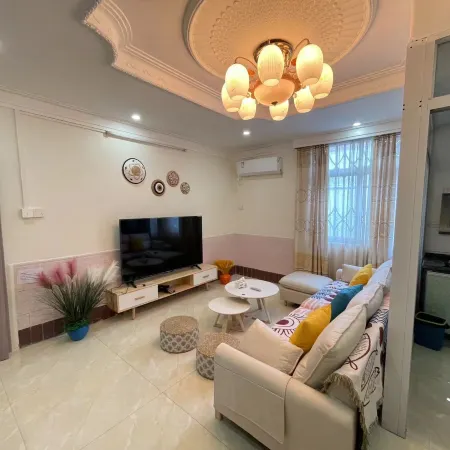 Dongxing Port Yixin Homestay