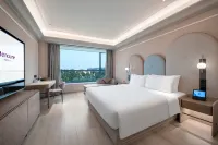 Mercure Hotel Guangzhou Baiyun International Airport Terminal T1 Hotels near Furong Zhangshuiku