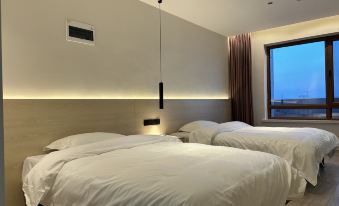 2. Siyu Hol..