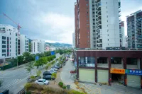 โรงแรมโมเซียง ชิงจู (โรงเรียนมัธยมอันดับ 1 หลินอี้) - วิวภูเขา