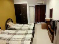 Thanarom Place Hotels in Amphoe Bang Pakong