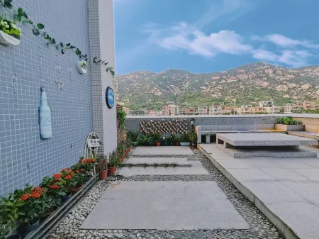 West Hotel Отели рядом с достопримечательностью «Langqin Bay»