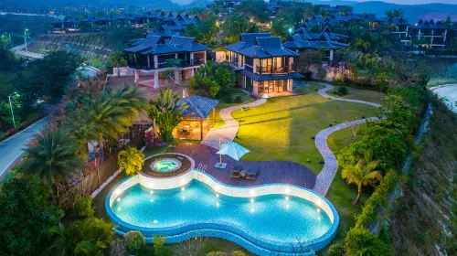 Phoenix Perches Reserve Villa