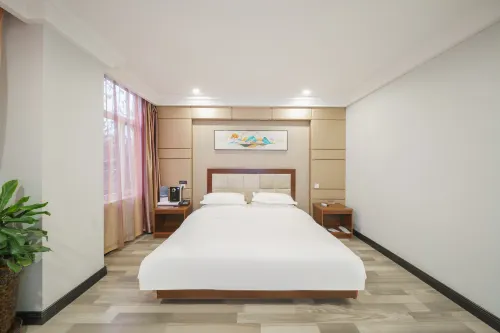 Four Seasons Milano Elegance Hotel Hotels in Hancheng