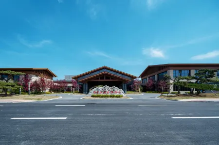 Qianyang  Haitang  Qianhu  Qesort   Hotel Отели рядом с достопримечательностью «Qianyang Nanzhai Passenger Transport Terminal»