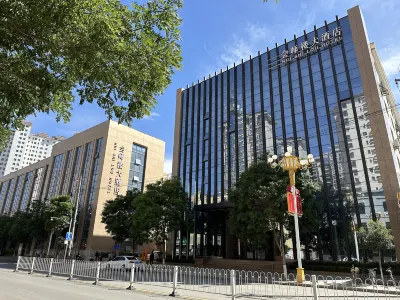 Huishilou Hotel Hotels near Huining Station