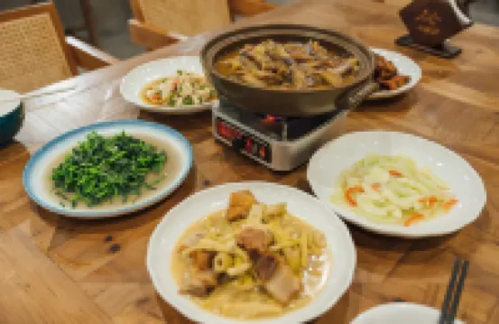 Tuanyuanli·River Tracing Hot Spring Parent-Child Resort Homestay (Lin'an, Hangzhou)