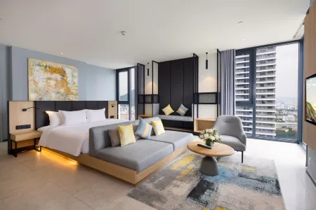 Anya Beach Hotel Quy Nhon Отели в г. Куинён