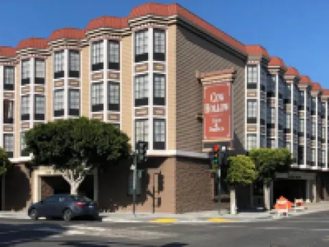 Cow Hollow Inn and Suites Hotels near Golden Gate Bridge