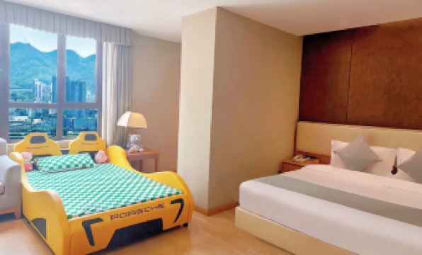 Meirui Hotel (Chongqing Jiefangbei Hongyadong)