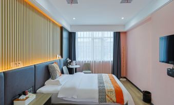 Yunman Hotel (Ezhou High-Speed Railway Station)