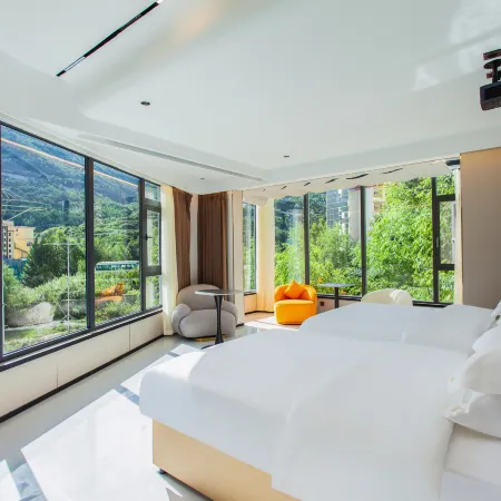Kangding Yushe Hot Spring Hotel