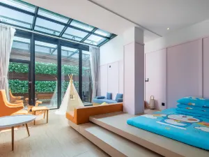 아투어 호텔 (친황다오 베이다이허 저우둔)