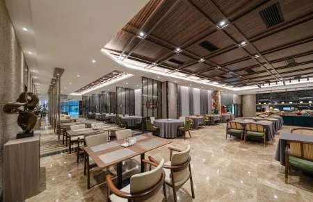 UrCove by Hyatt Shanghai Pudong East Отели рядом с достопримечательностью «Shanghai Di'er Gongye University»