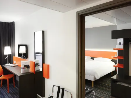 Ibis Styles Caen Centre Gare Отели рядом с достопримечательностью «Канский замок»