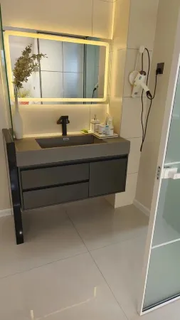 Dunhua enjoy homelike for a while Отели рядом со станцией Dunhua Railway Station