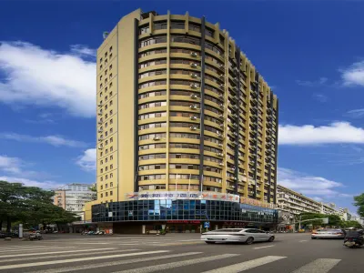 Yeste Hotel (Wuzhou Qilou Town Sanzongfu) 치러우청/기루성 전통음식거리 호텔