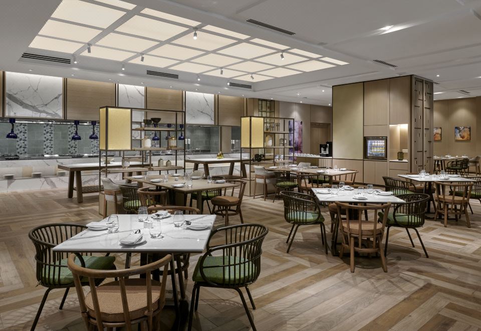 하얏트 플레이스 조호르 바루 패러다임 몰의 현대적인 객실 인테리어