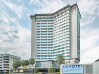 Novotel Singapore on Kitchener Отели рядом с достопримечательностью «Каланг»