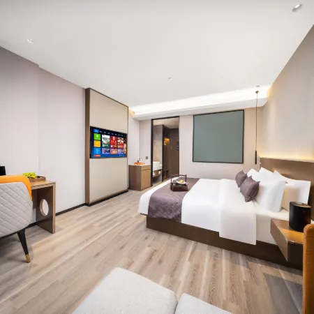 Yaduo Hotel (Hengdian Film and Television City Huating Night Market)