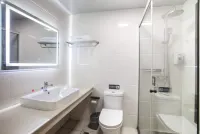 上饒玉山蒎飯店（汽車站店） - 2 星級