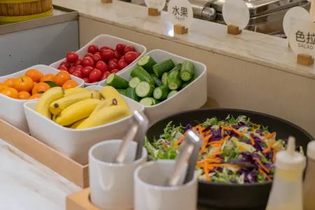 JI Hotel (Shanghai Hongmei South Road Subway Station) Отели рядом с достопримечательностью «Xuhui District West Bund Nature Art Park»