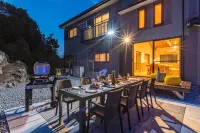 Sayuragi Villa Shirahama Hotels in Shirahama