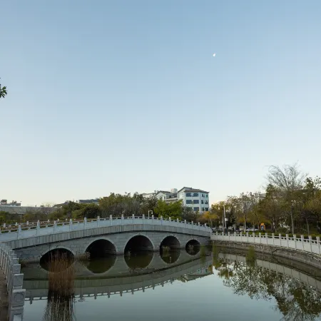 Qianyue Hotel