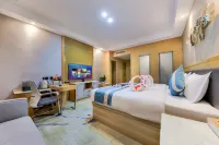 Silk Road Ruihua Hotel (Zhangye West High-Speed Railway Station)