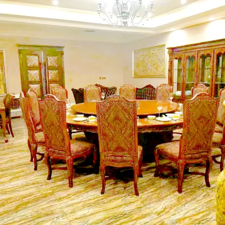 Urumqi Belt and Road Theme Hotel (International Convention and Exhibition Center)