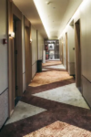 Mengzhou Lightning Bear E-Sports Hotel